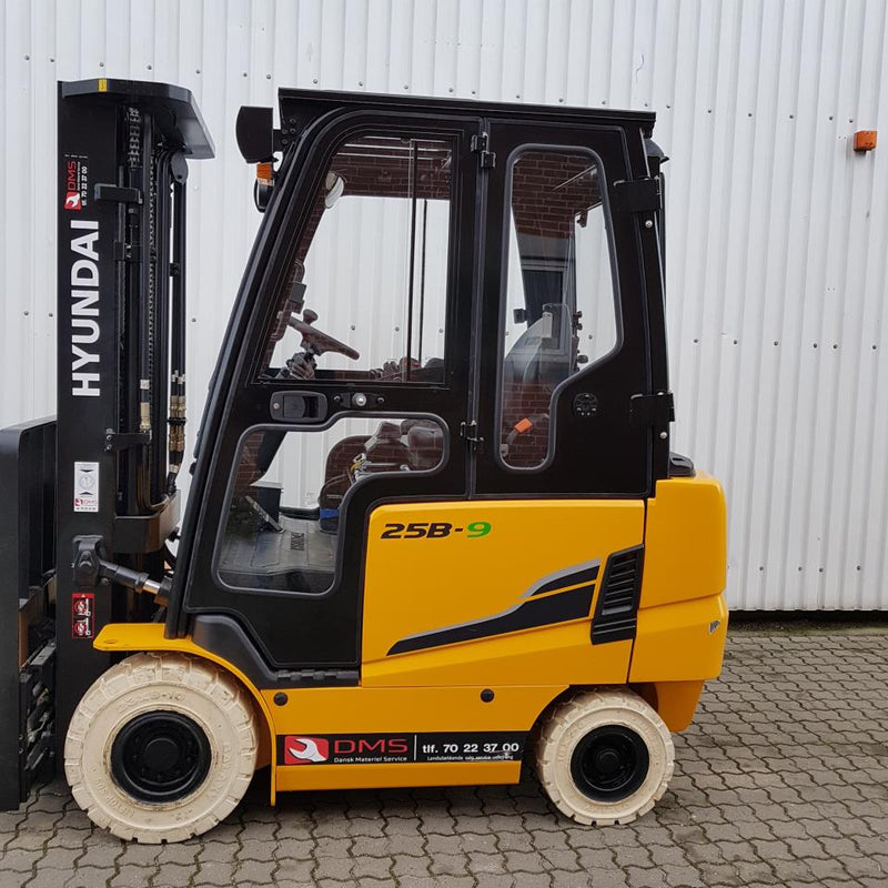 Hyundai 25B-9