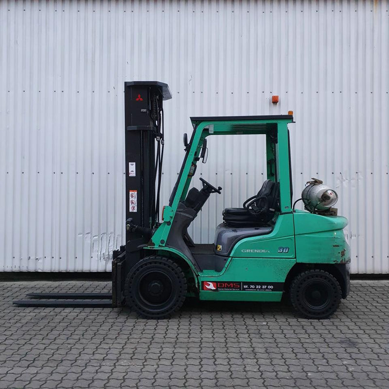 Mitsubishi FG30NT