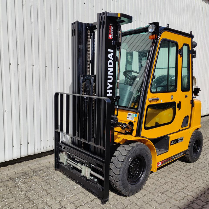 Hyundai 25L-7A