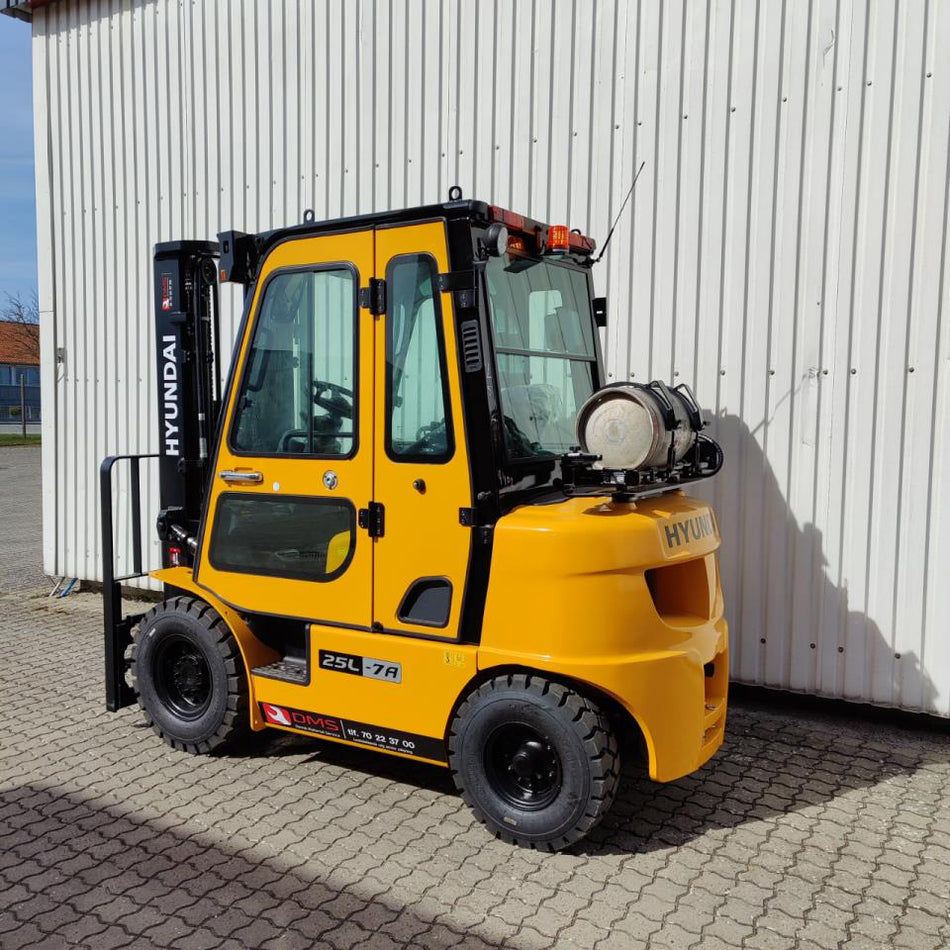 Hyundai 25L-7A