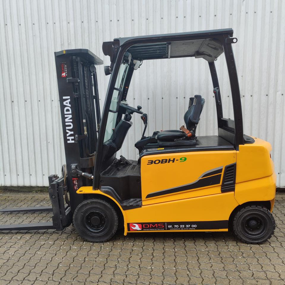 Hyundai 30BH-9